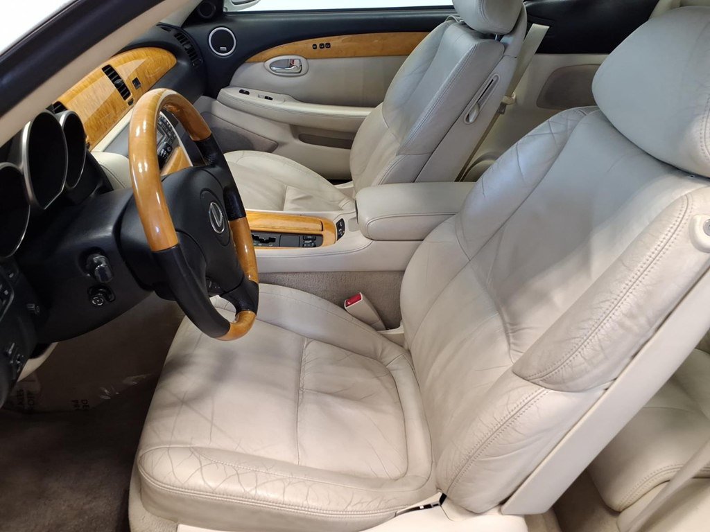Used 2002 Lexus SC 430 Convertible RWD image 10