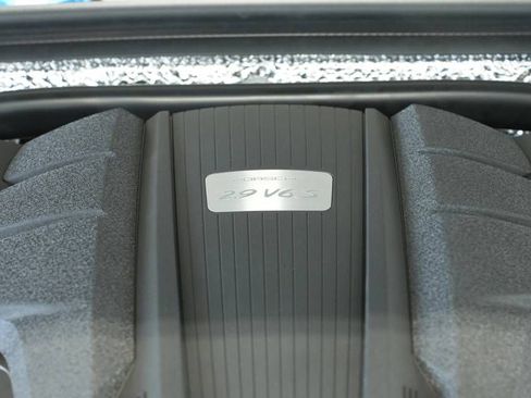 New 2026 Porsche Macan S image 31