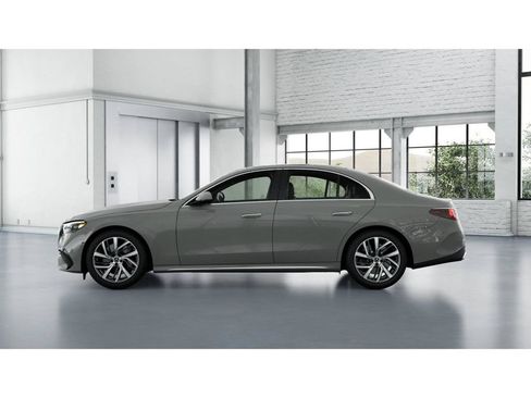 New 2027 Mercedes-Benz E 450 4MATIC Sedan image 34