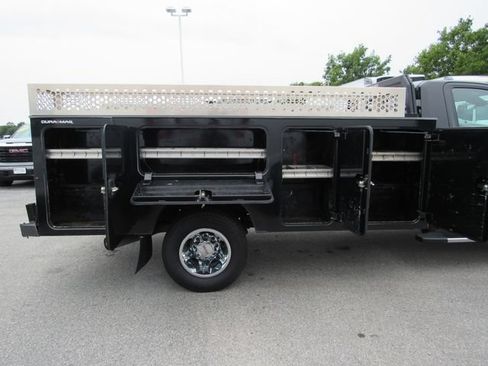 Used 2024 GMC Sierra 3500 SLE w/ SLE Convenience Package AWD/4WD image 30