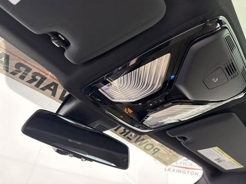 Used 2025 BMW 330i Sedan image 19