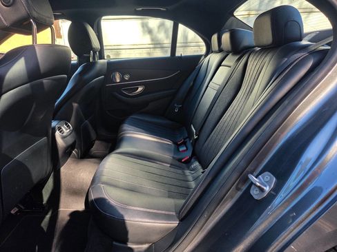 Used 2017 Mercedes-Benz E 300 image 34