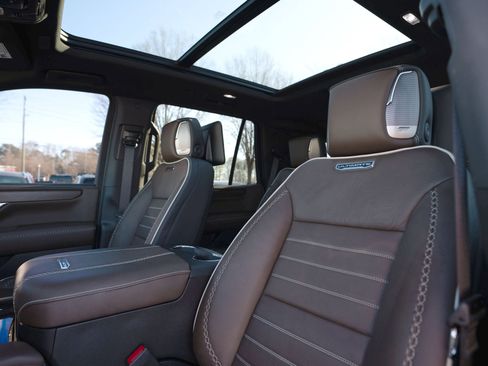 Used 2026 GMC Yukon Denali Ultimate image 8