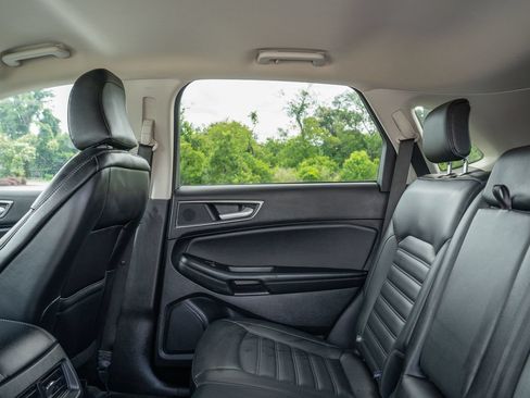 Used 2024 Ford Edge SEL AWD/4WD image 17
