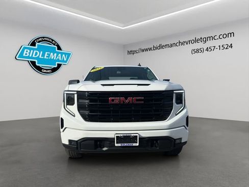 Used 2023 GMC Sierra 1500 Elevation image 2