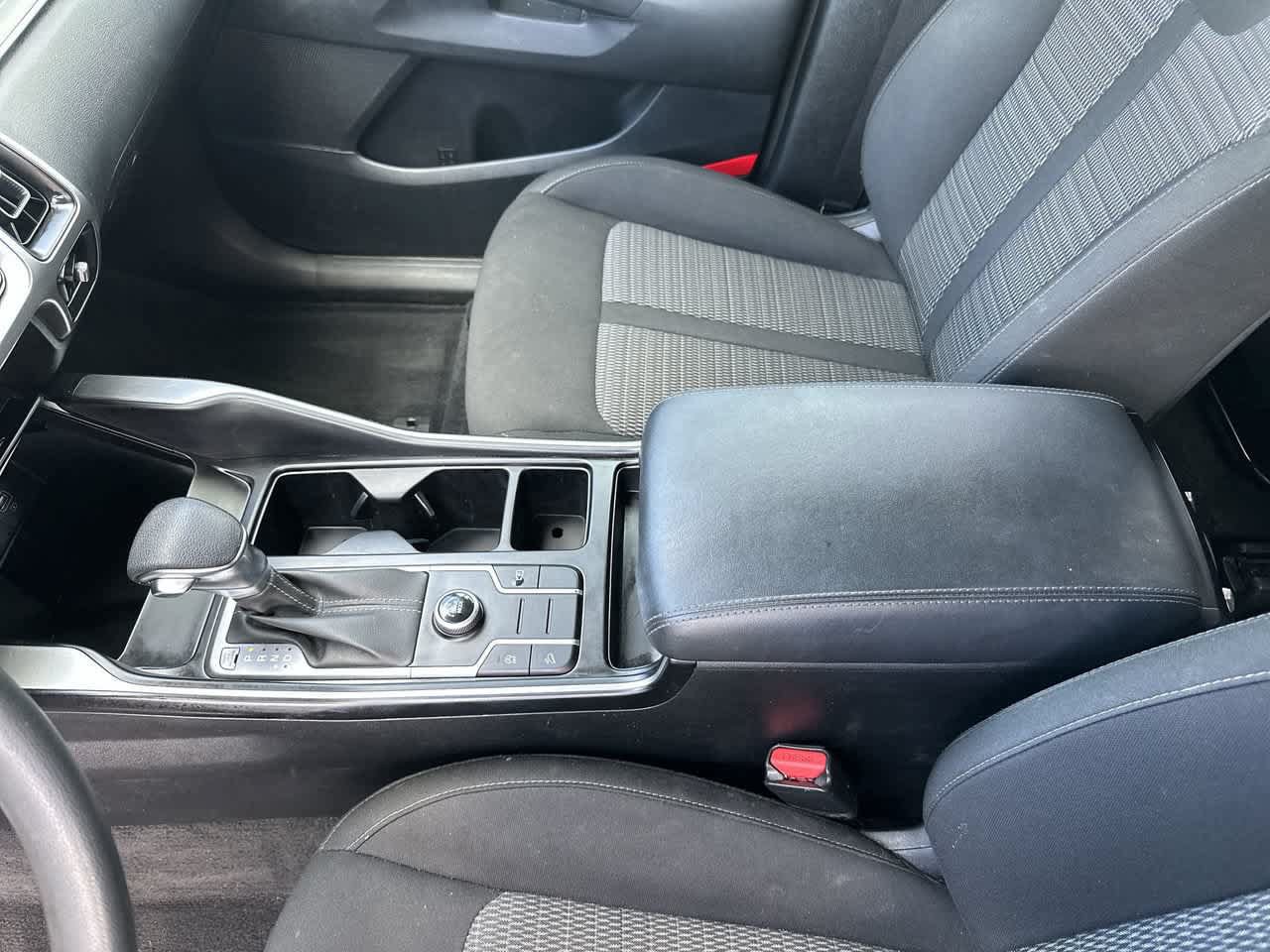 Used 2022 Kia Sorento LX FWD image 25