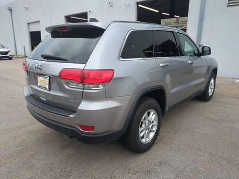 Used 2019 Jeep Grand Cherokee Laredo RWD image 6