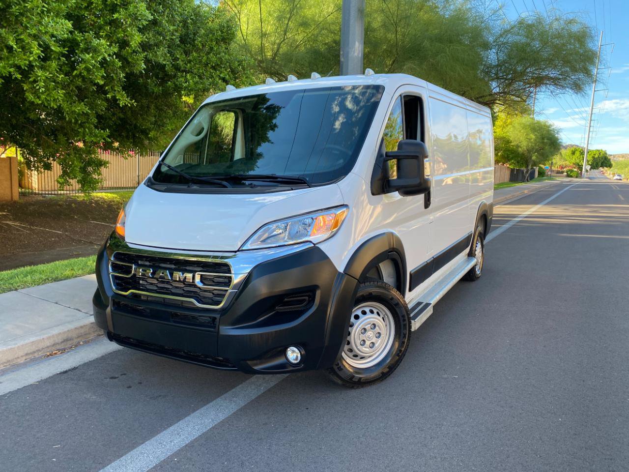 Used 2025 RAM ProMaster 2500 w/ U-Haul Equipment Group FWD image 59