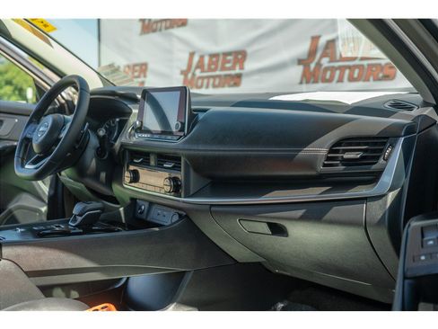 Used 2024 Nissan Rogue SV w/ SV Premium Package FWD image 38