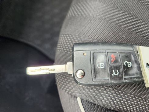 Certified 2024 Volkswagen Jetta Sport image 37