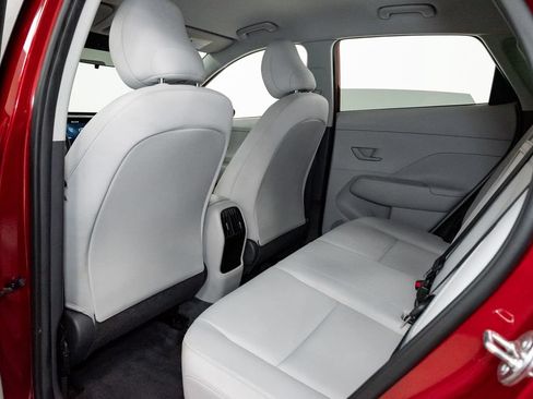 Used 2025 Hyundai Kona SEL FWD image 23