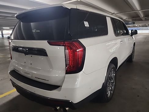 Used 2023 GMC Yukon XL Denali Ultimate image 2