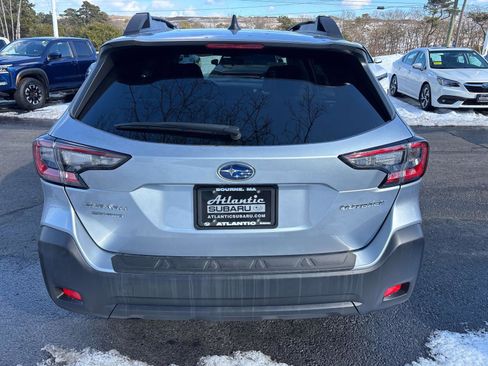Certified 2025 Subaru Outback Premium image 4
