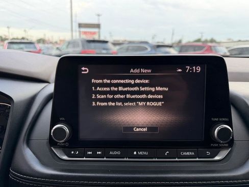 Used 2021 Nissan Rogue SV FWD image 32