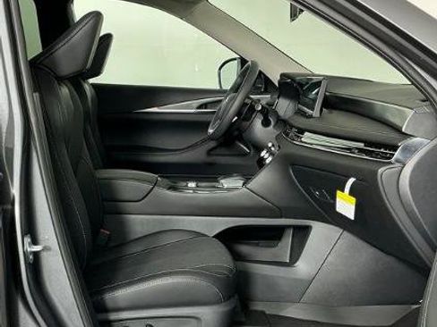 Certified 2026 INFINITI QX60 Pure w/ Cargo Package FWD image 28