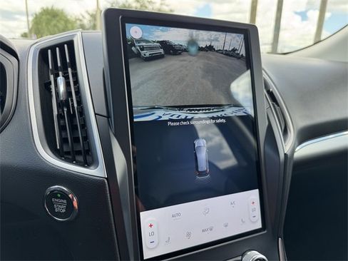 Used 2022 Ford Edge SEL image 30