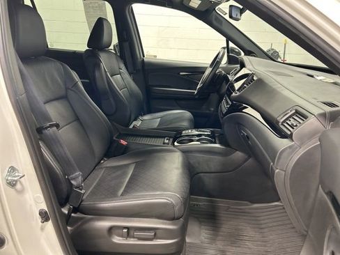 Used 2022 Honda Passport Elite image 14