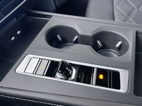 New 2026 Volkswagen Atlas Cross Sport SE FWD image 20