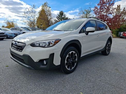 Certified 2023 Subaru Crosstrek 2.0i Premium image 3