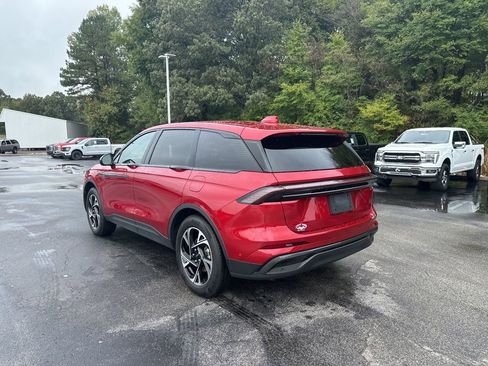 Used 2024 Lincoln Nautilus Premier w/ Jet Appearance Package image 5