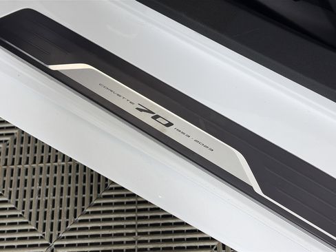 Used 2023 Chevrolet Corvette Stingray Premium Cpe w/ Z51 Performance Package image 19