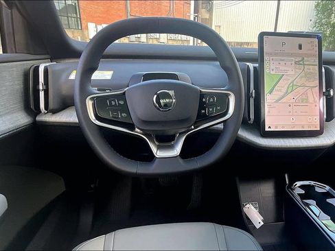 New 2026 Volvo EX30 Plus w/ Protection Package Premier AWD/4WD image 11