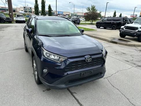 Used 2019 Toyota RAV4 XLE Premium w/ Cold Weather Package AWD/4WD image 27