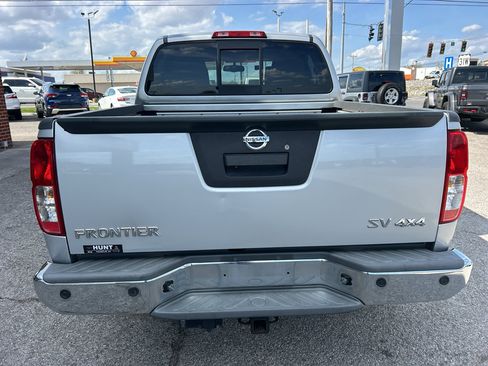 Used 2014 Nissan Frontier SV w/ SV Value Truck Package image 6