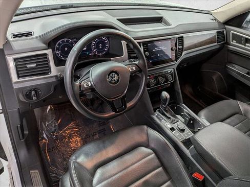 Used 2018 Volkswagen Atlas SEL Premium image 10
