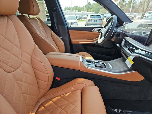 New 2026 BMW X5 xDrive50e w/ M Sport Package AWD/4WD image 10