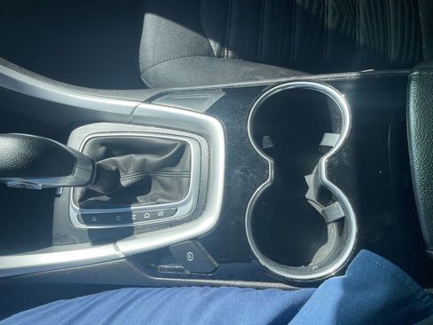 Used 2016 Ford Fusion SE FWD image 13