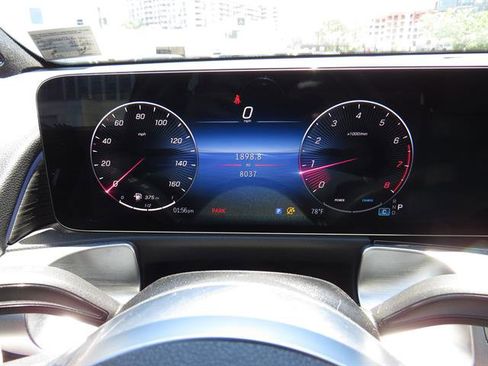 Used 2026 Mercedes-Benz GLB 250 4MATIC image 11