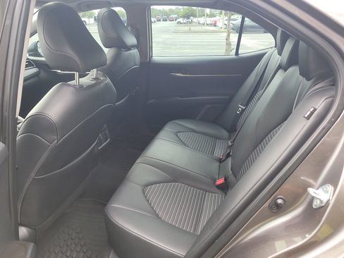 Used 2024 Toyota Camry SE w/ Cold Weather Package image 14