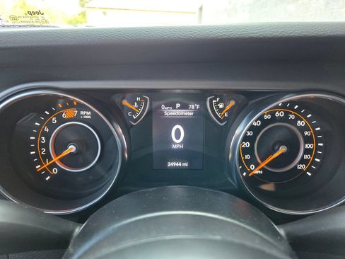 Used 2022 Jeep Wrangler Sport AWD/4WD image 19