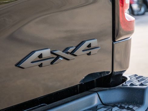 New 2026 RAM 3500 Big Horn AWD/4WD image 17