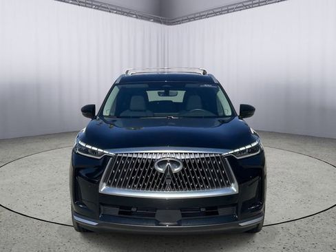 Certified 2026 INFINITI QX60 Luxe w/ Family Package AWD/4WD image 4