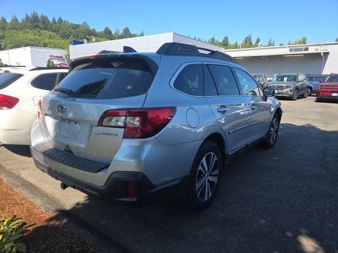 Used 2019 Subaru Outback 2.5i Limited w/ Popular Package #2 AWD/4WD image 5