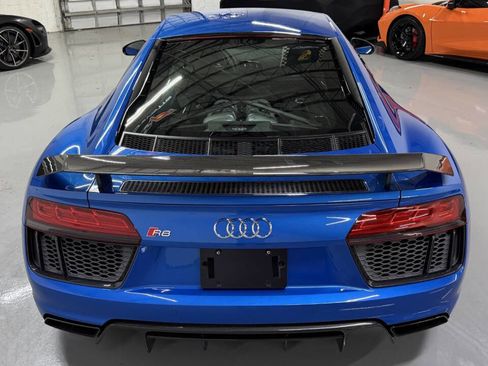 Used 2017 Audi R8 V10 plus w/ Full Leather Package image 19