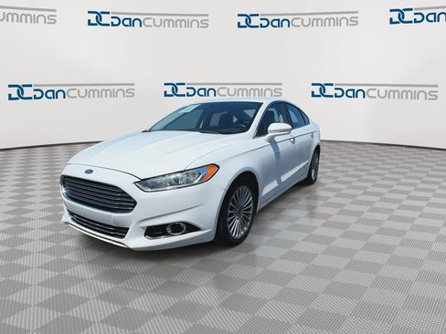 Used 2016 Ford Fusion Titanium FWD image 4