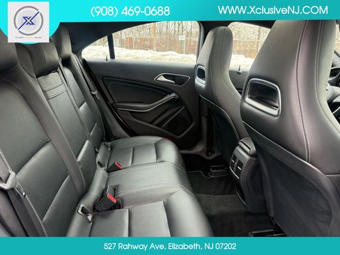 Used 2018 Mercedes-Benz CLA 250 4MATIC image 24