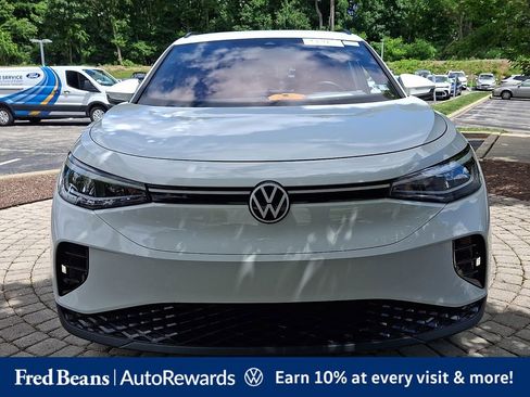 Certified 2024 Volkswagen ID.4 Pro AWD/4WD image 2