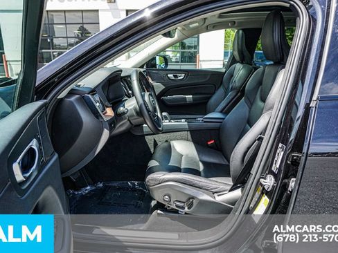 Used 2024 Volvo XC60 B5 Plus AWD/4WD image 20