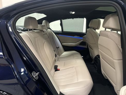 Used 2021 BMW M550i xDrive w/ Executive Package image 16