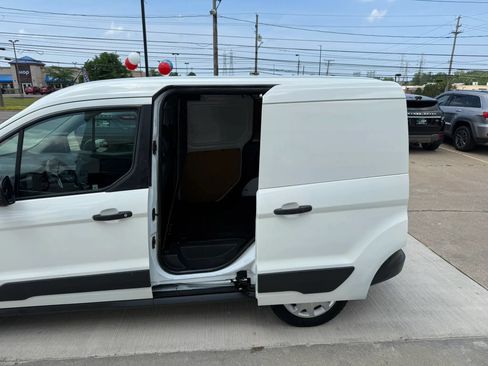 Used 2015 Ford Transit Connect XL FWD image 19