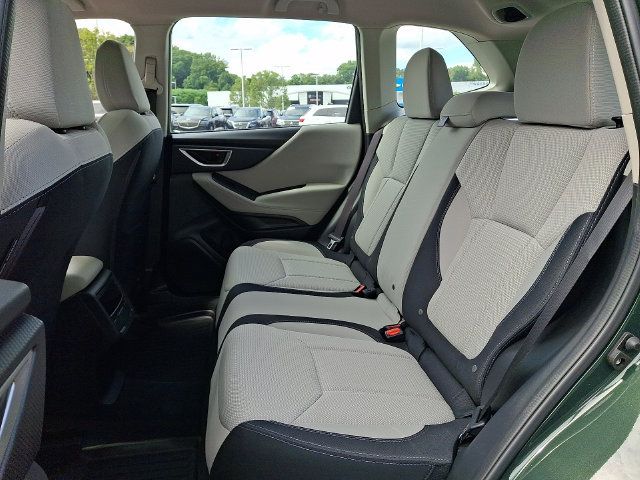 Used 2024 Subaru Forester AWD/4WD image 18
