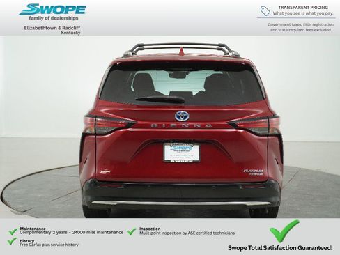 Used 2021 Toyota Sienna Platinum FWD image 4