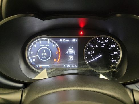 Used 2024 Nissan Versa SV w/ Trunk Package FWD image 23