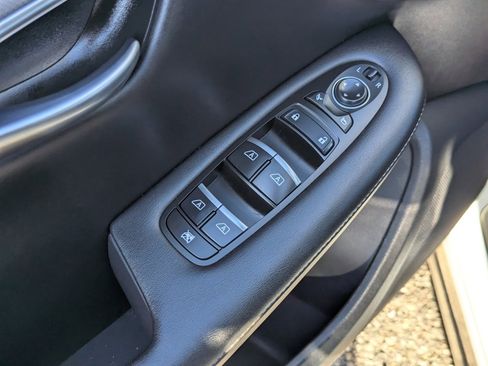 Certified 2024 INFINITI QX50 Luxe image 30