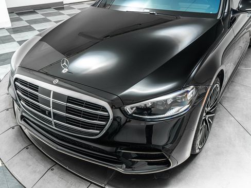 Used 2024 Mercedes-Benz S 580 4MATIC Sedan image 38