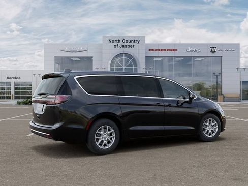 New 2026 Chrysler Pacifica Select FWD image 4